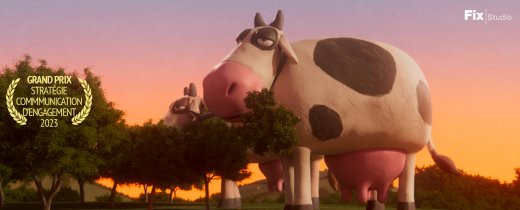 230407_greenpeace_giantcow_2